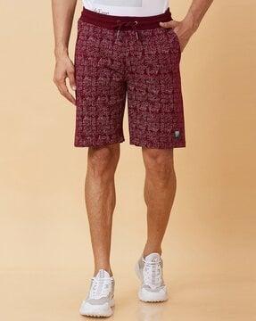men printed slim fit shorts