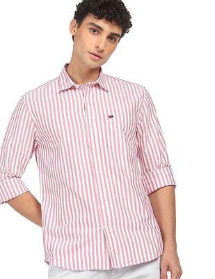 men red and white slim fit striped casual shirt