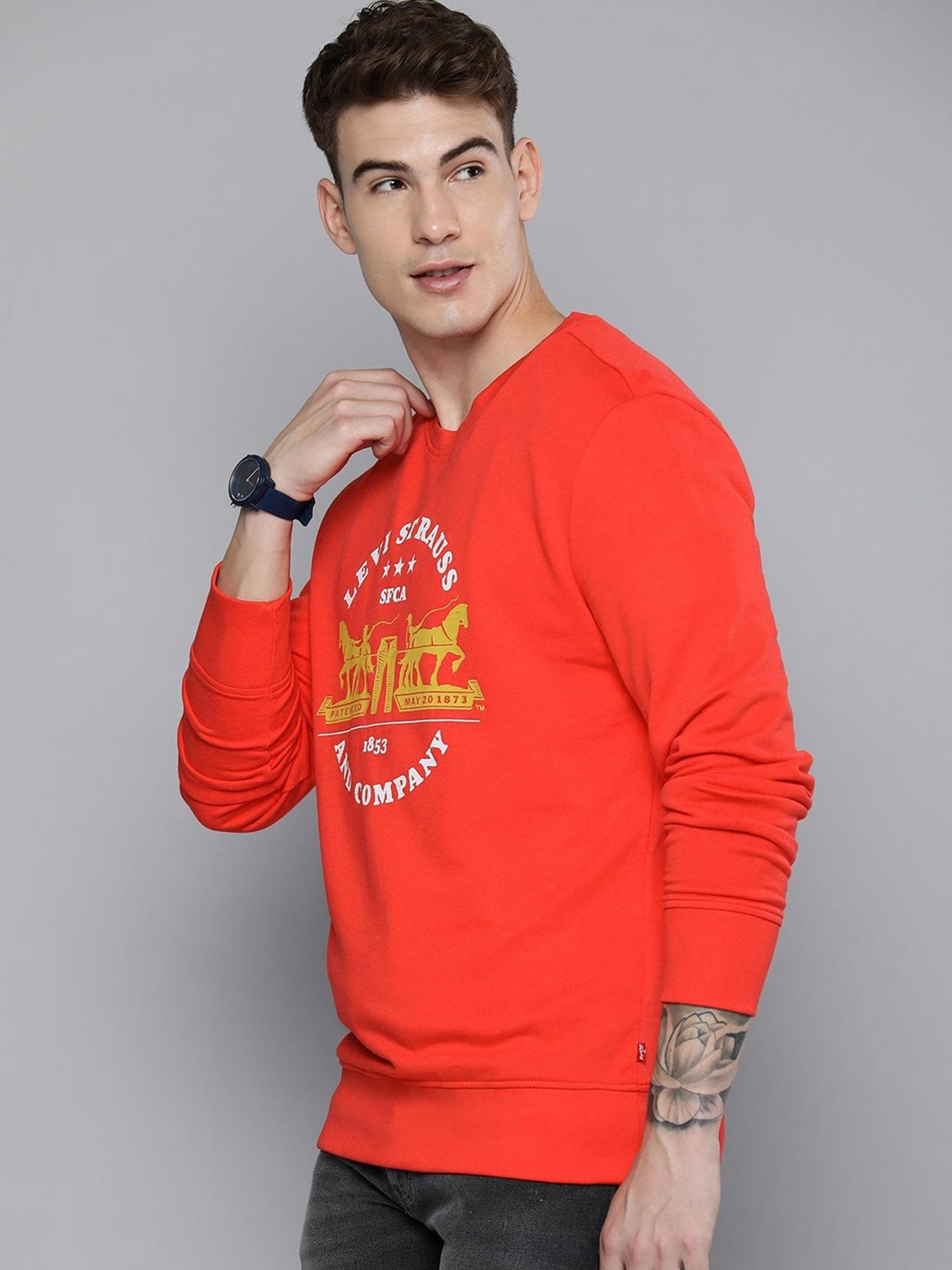 men red crew neck sweatshirt