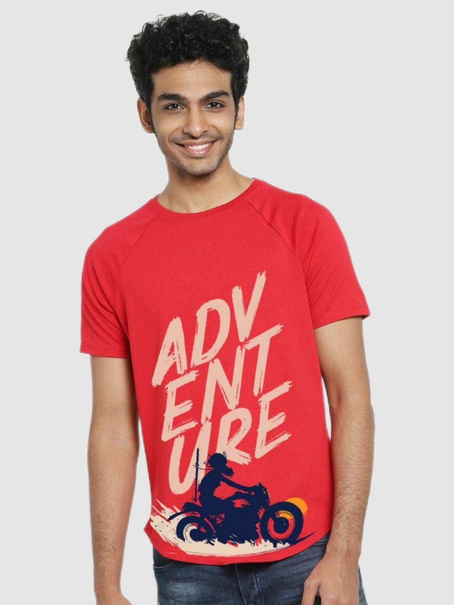 men red graphic t-shirt