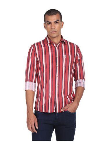 men red rounded cuff striped casual shirt