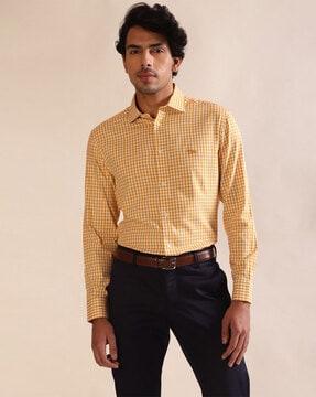 men regular fit checked cutaway-collar shirt