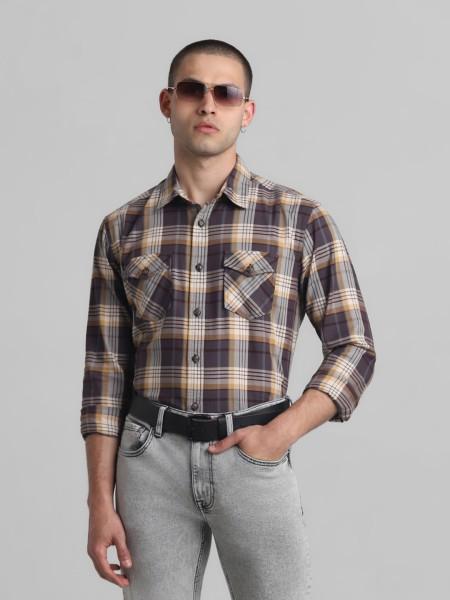 men regular fit checkered spread collar casual shirt