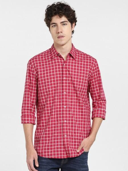 men regular fit checkered spread collar casual shirt