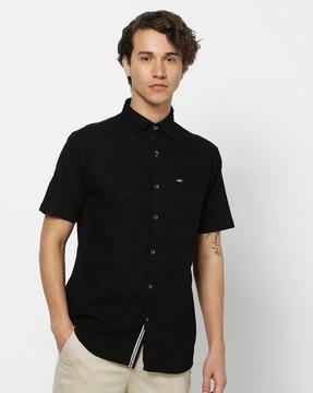 men regular fit cotton shirt with flap pockets