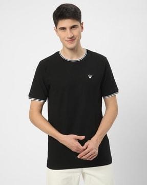 men regular fit crew-neck t-shirt with contrast tipping