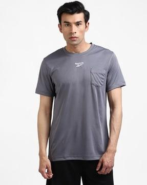 men regular fit crew-neck t-shirt with patch pocket