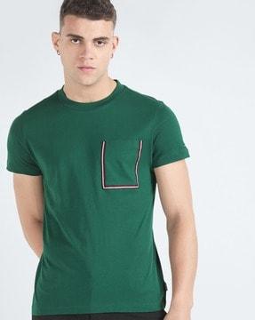 men regular fit crew-neck t-shirt with patch pocket