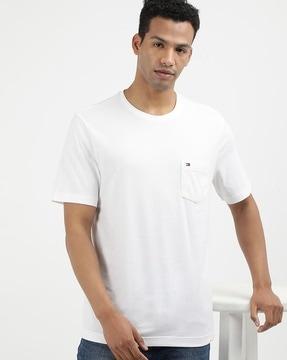 men regular fit crew-neck t-shirt with patch pocket