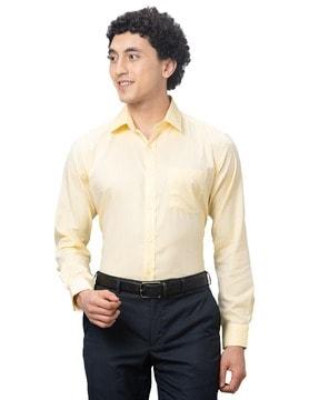 men regular fit cutaway collar shirt