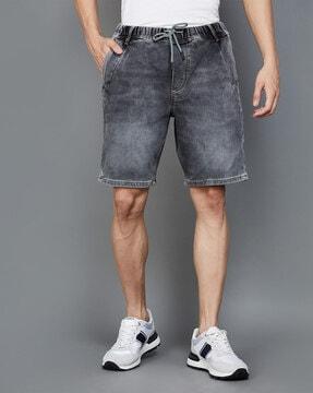 men regular fit denim shorts with insert pockets