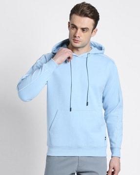 men regular fit hooded sweatshirt with kangaroo pockets