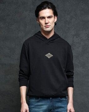 men regular fit hoodie with logo patch