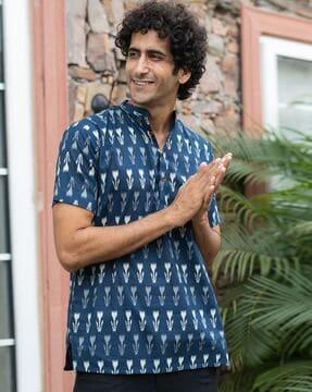 men regular fit ikat print short kurta