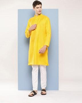 men regular fit kurta with insert pocket