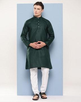 men regular fit kurta with insert pocket