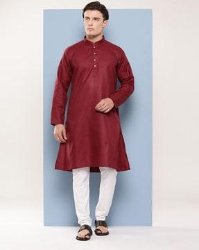 men regular fit kurta with insert pocket