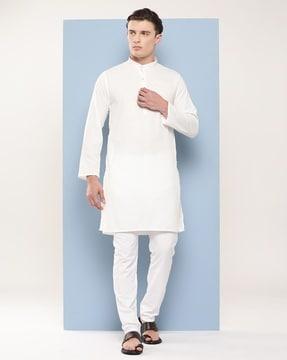 men regular fit kurta with insert pocket