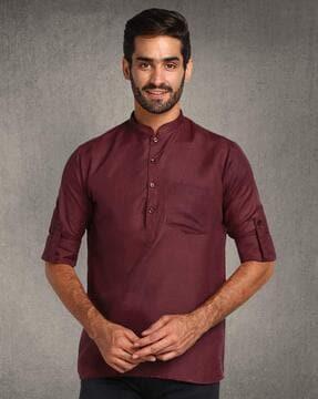 men regular fit kurta with patch pocket