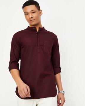 men regular fit kurta with patch pocket