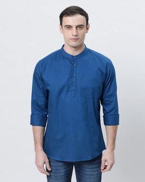 men regular fit kurta with patch pocket