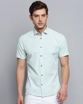 men regular fit leaf print shirt with short sleeves