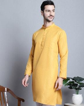 men regular fit long kurta with patch pocket