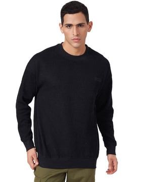 men regular fit round-neck sweatshirt