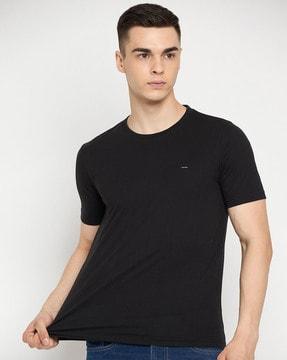 men regular fit round-neck t-shirt with short sleeves