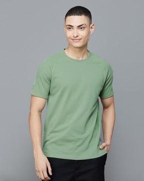 men regular fit round-neck t-shirt