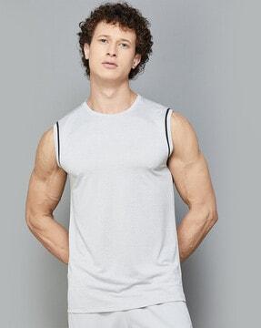 men regular fit round-neck t-shirt