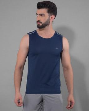 men regular fit round-neck t-shirt