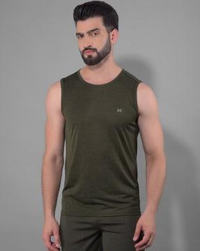 men regular fit round-neck t-shirt