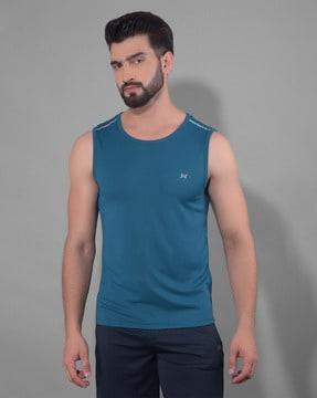 men regular fit round-neck t-shirt