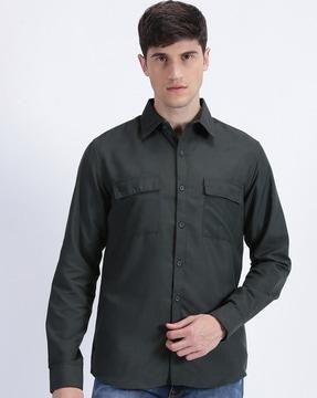 men regular fit shirt with flap pockets