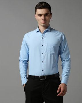 men regular fit shirt with patch pocket