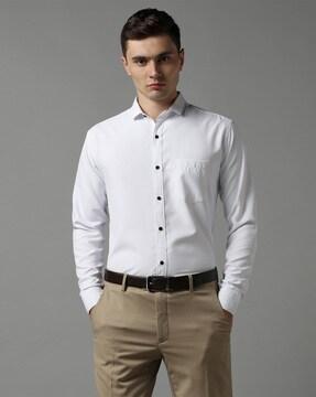 men regular fit shirt with patch pocket