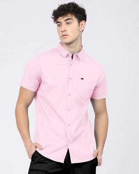 men regular fit shirt with patch pocket