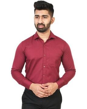 men regular fit shirt with patch pocket