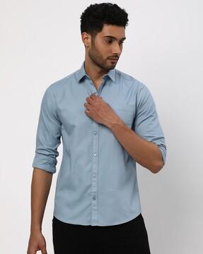 men regular fit shirt with patch pocket