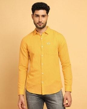 men regular fit shirt with patch pocket