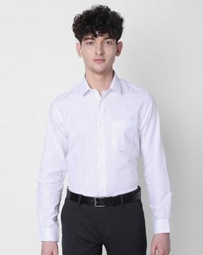 men regular fit shirt with patch pocket