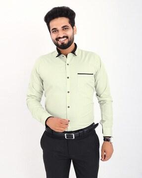 men regular fit shirt with patch pocket