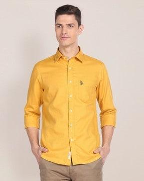 men regular fit shirt with patch pocket