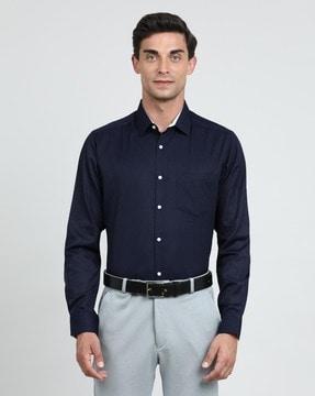 men regular fit shirt with patch pocket