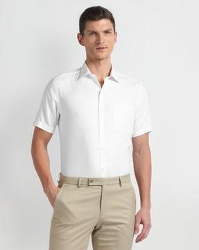 men regular fit shirt with patch pocket