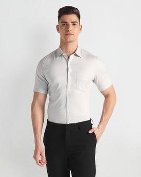 men regular fit shirt with patch pocket