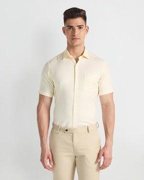 men regular fit shirt with patch pocket