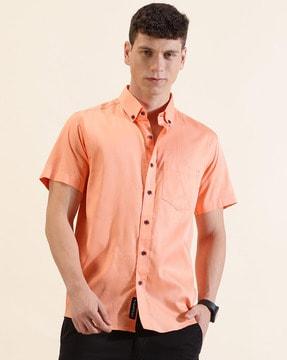 men regular fit shirt with patch pocket