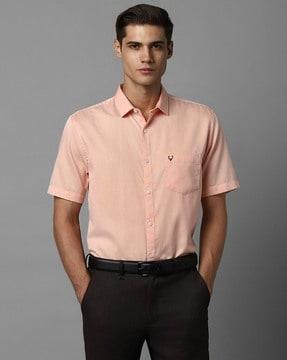 men regular fit shirt with patch pocket